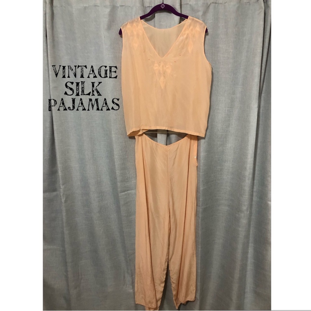 Vintage Silk Pajamas-2 Piece Set-Peach-Sz s/m